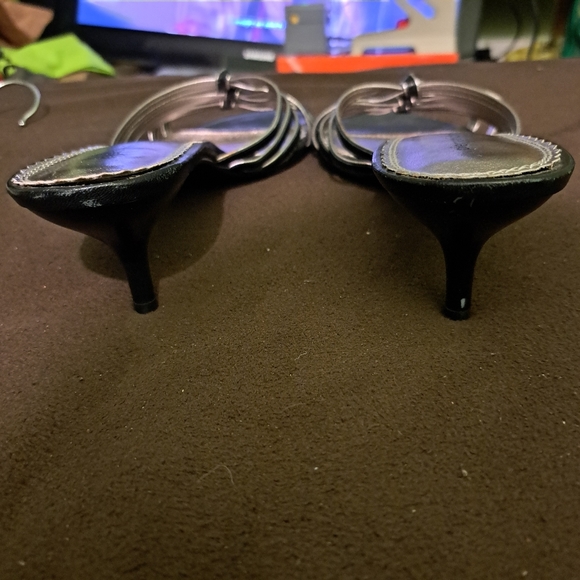 Pierre Michel Women's Heels - Picture 7 of 11